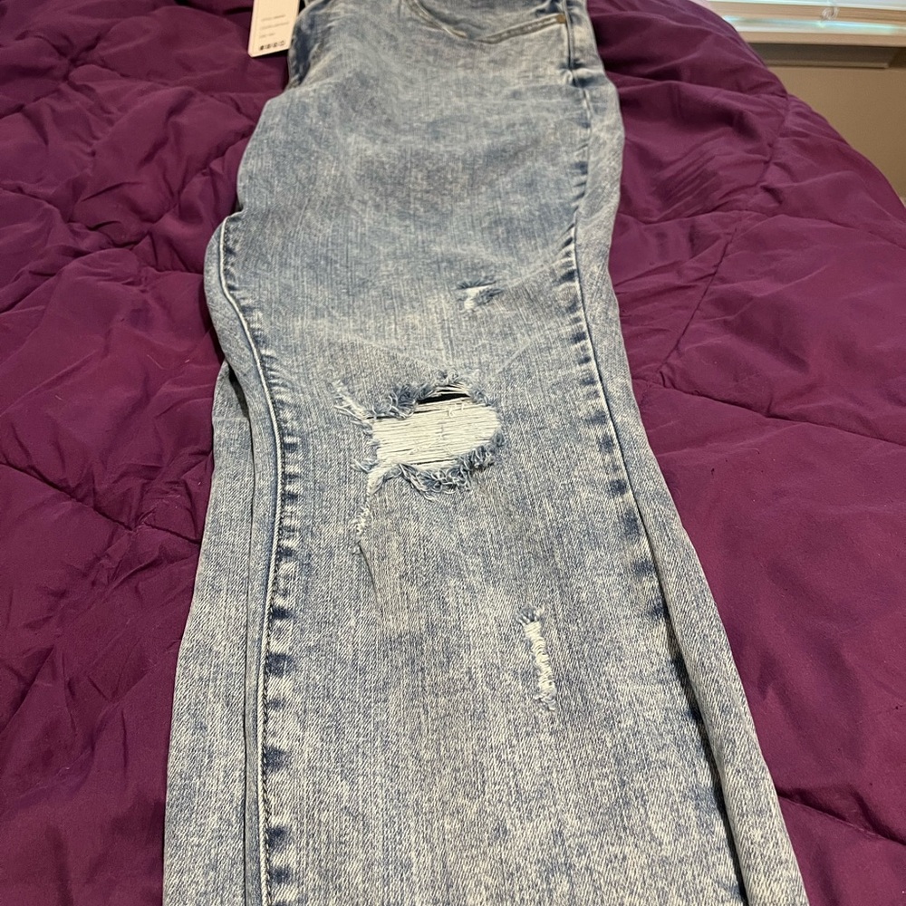 Judy Blue Light Blue Distressed Skinny Jeans